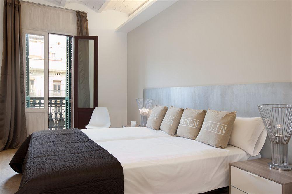 Rent Top Apartments Near Plaza De Catalunya Barcelona Eksteriør bilde
