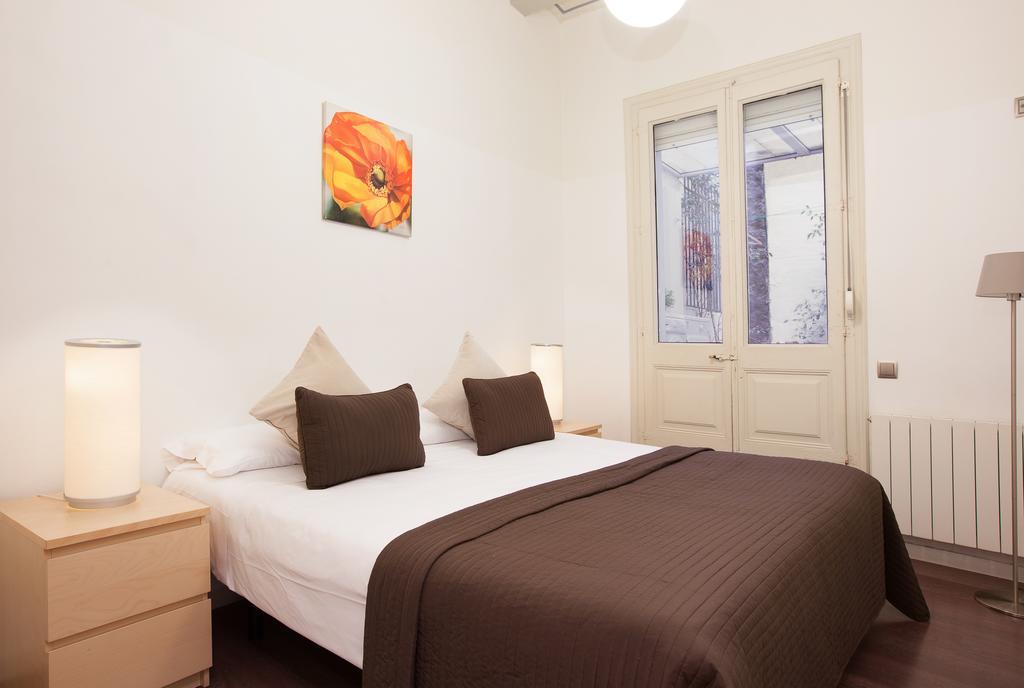 Rent Top Apartments Near Plaza De Catalunya Barcelona Eksteriør bilde