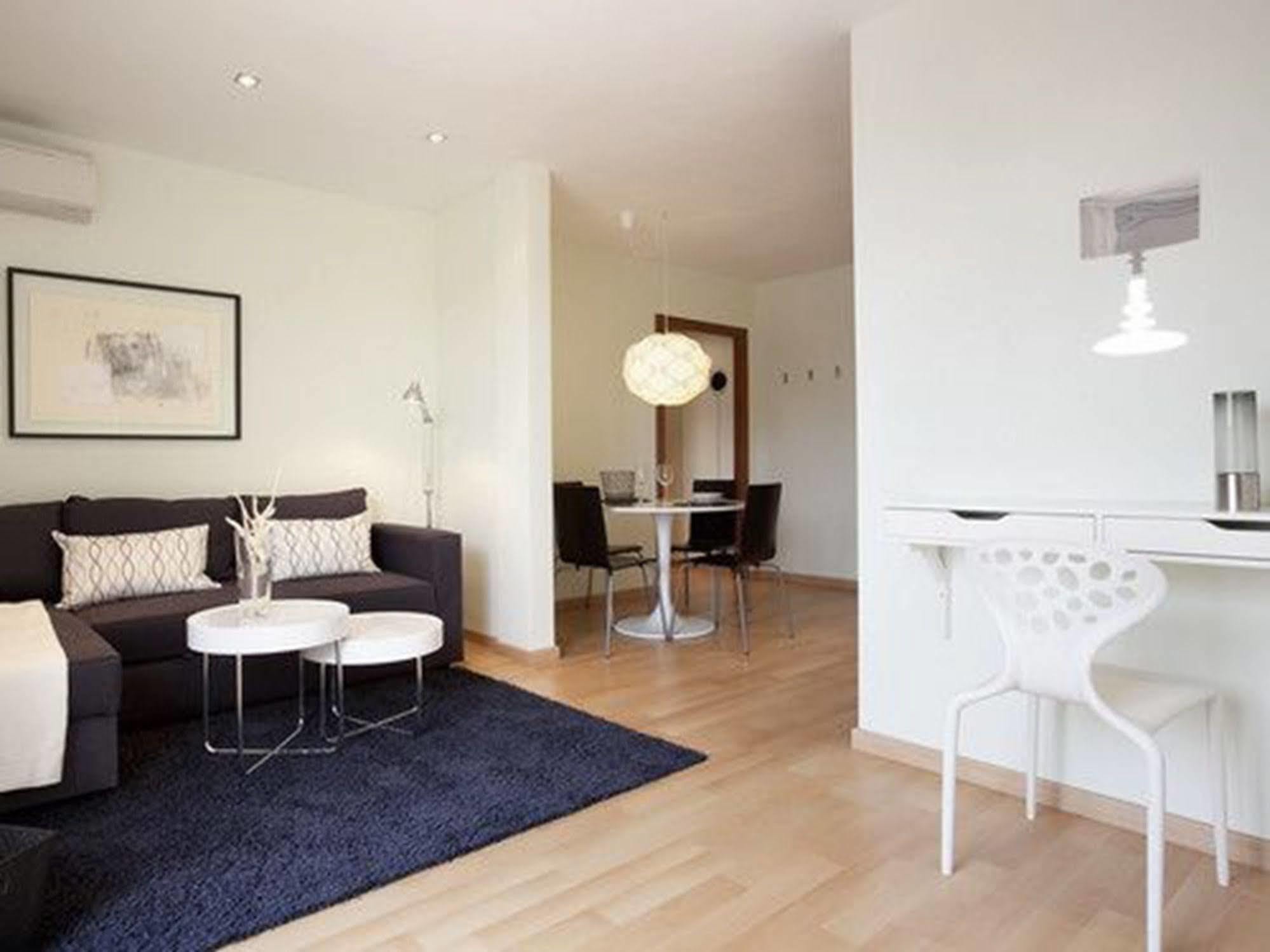 Rent Top Apartments Near Plaza De Catalunya Barcelona Eksteriør bilde