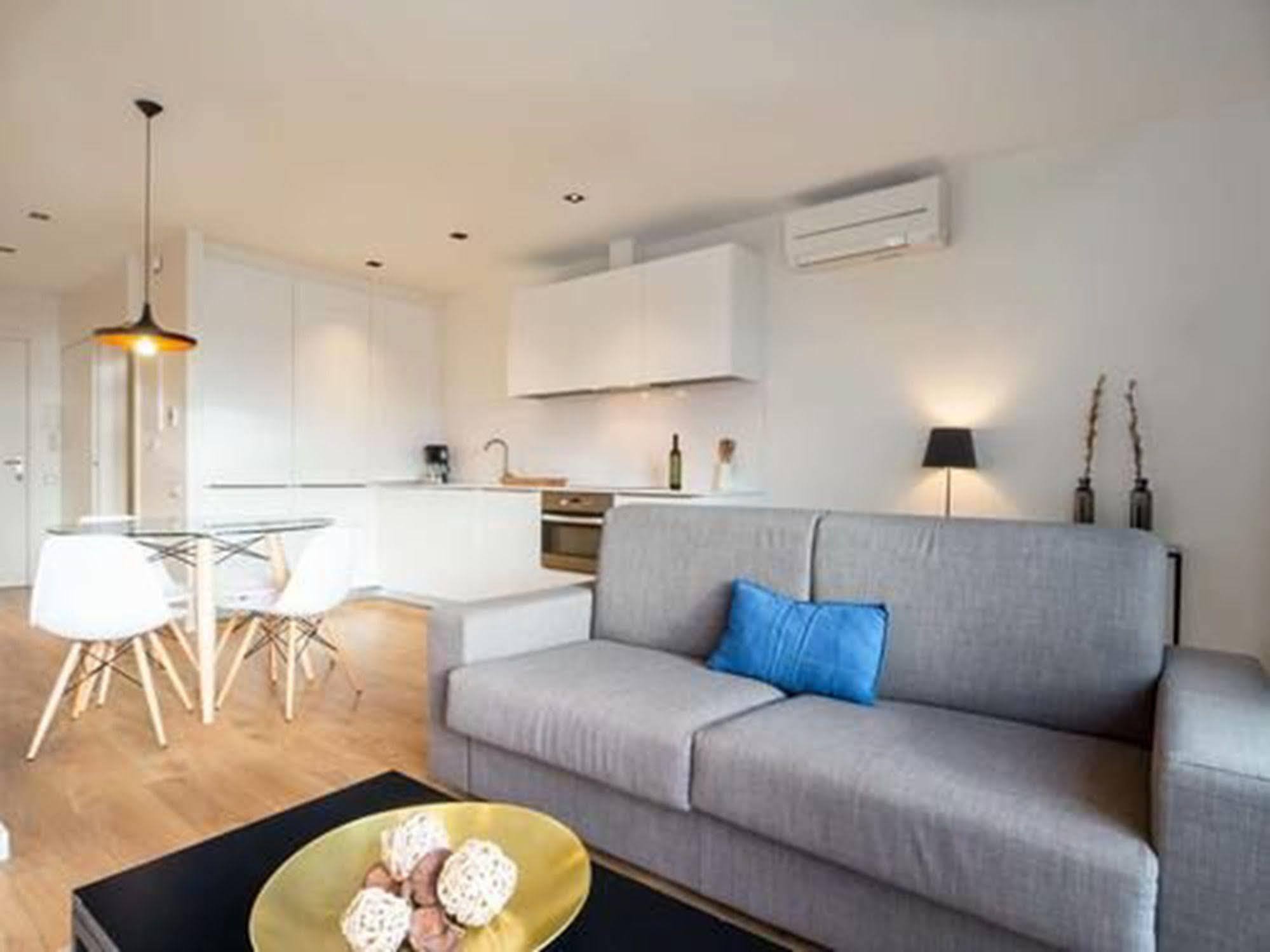 Rent Top Apartments Near Plaza De Catalunya Barcelona Eksteriør bilde