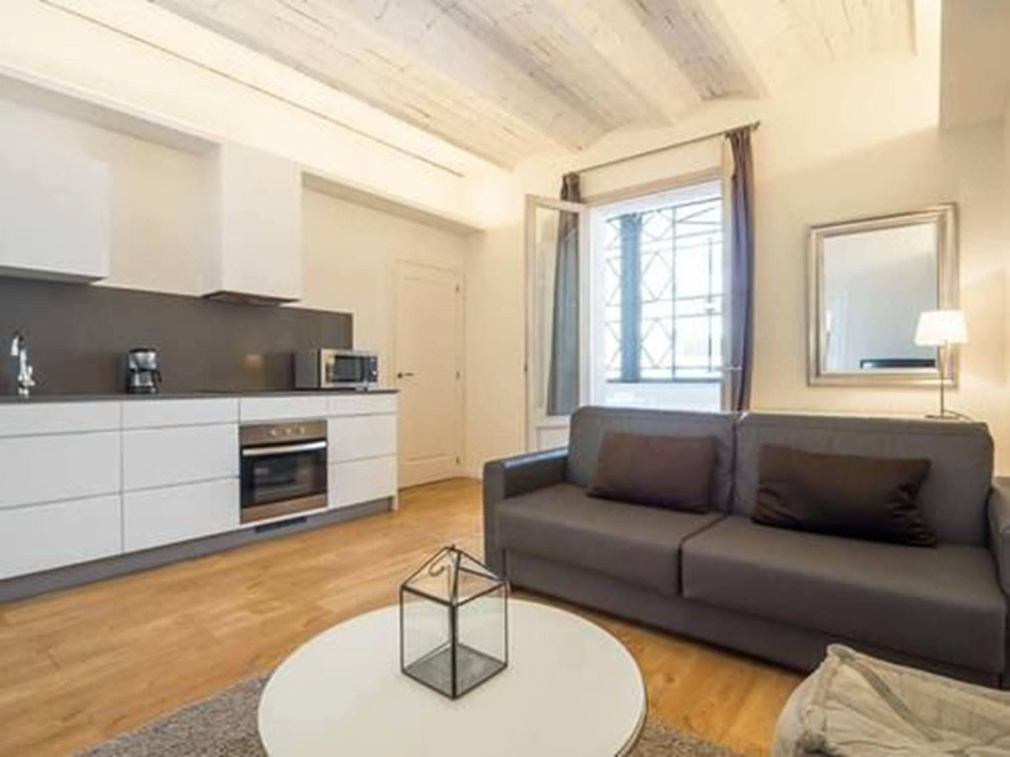 Rent Top Apartments Near Plaza De Catalunya Barcelona Eksteriør bilde