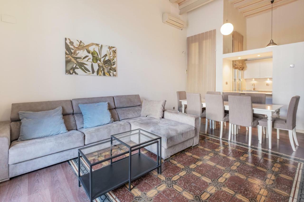 Rent Top Apartments Near Plaza De Catalunya Barcelona Eksteriør bilde